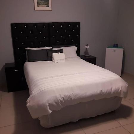Jessma Bed And Breakfast Walvis Bay Ngoại thất bức ảnh