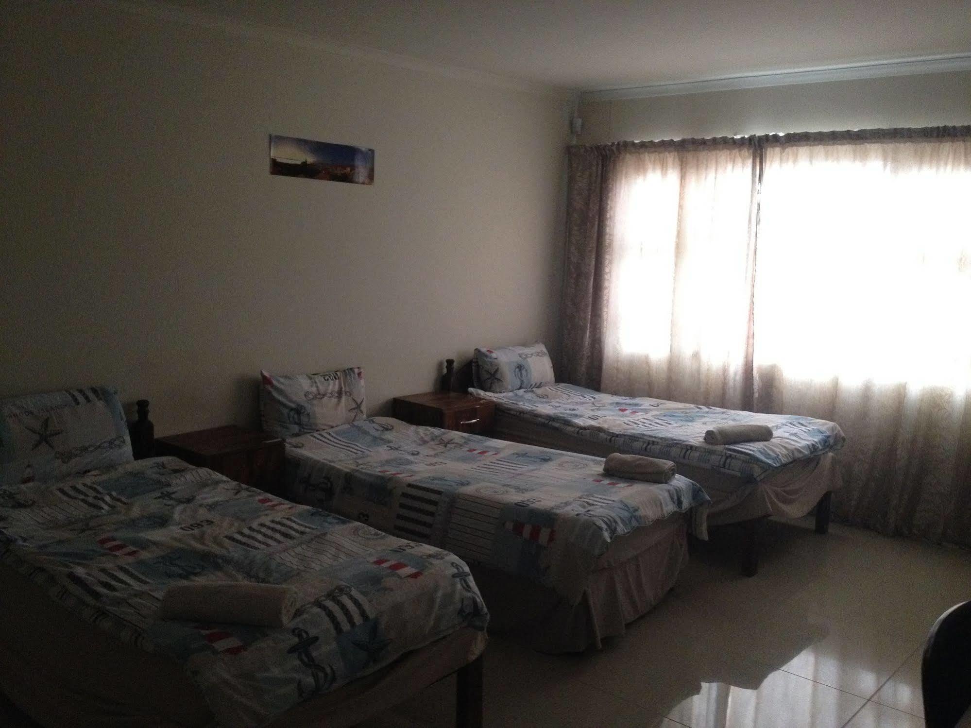 Jessma Bed And Breakfast Walvis Bay Ngoại thất bức ảnh
