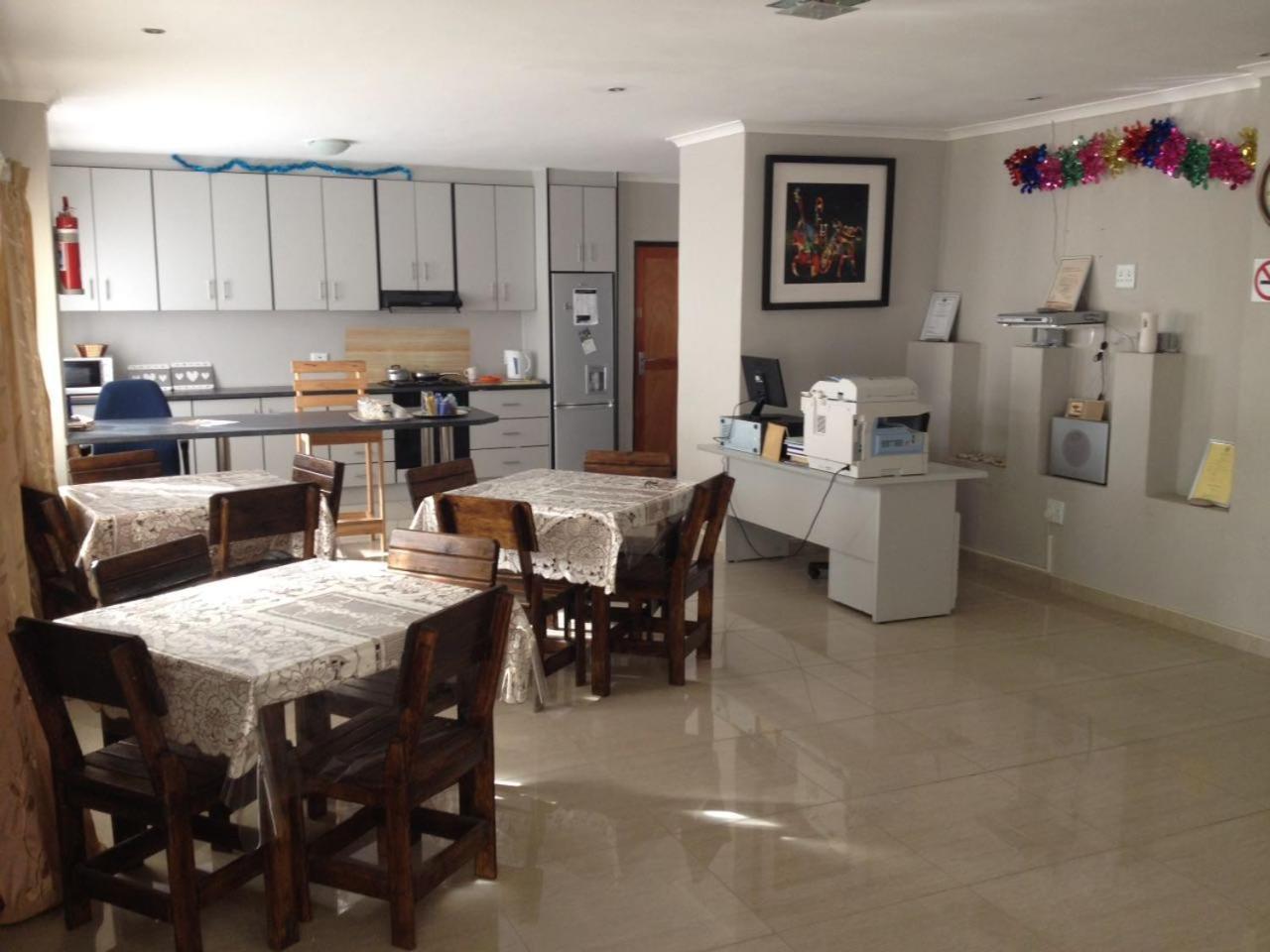 Jessma Bed And Breakfast Walvis Bay Ngoại thất bức ảnh